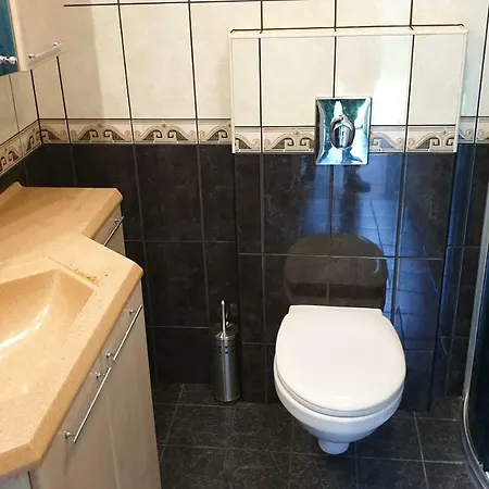 Апартаменты Vastriku Garden House